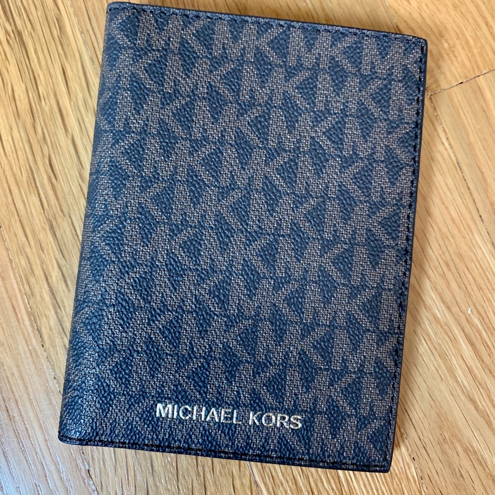 Michael Kors Passport Wallet - NWT